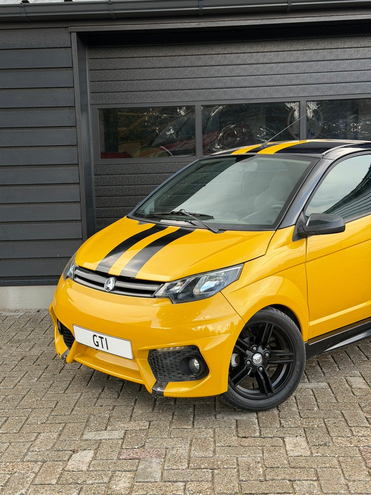 Foto 2 van Aixam Coupé GTI 24.000KM NIEUWSTAAT | Brommobiel | 45KM