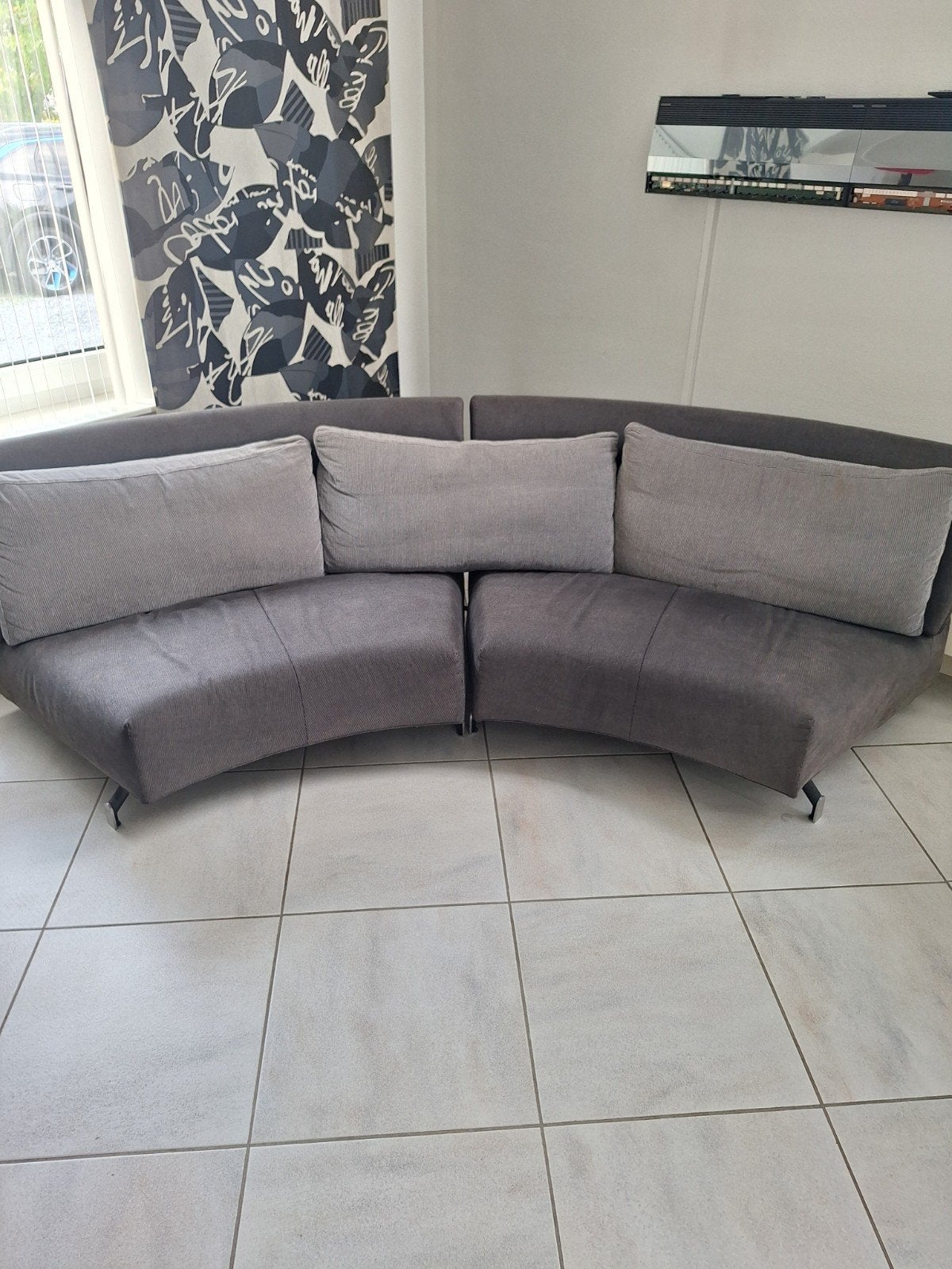 Design half ronde bank - zo goed als nieuw, Ophalen, Modern design, Hoekbank, Driepersoons