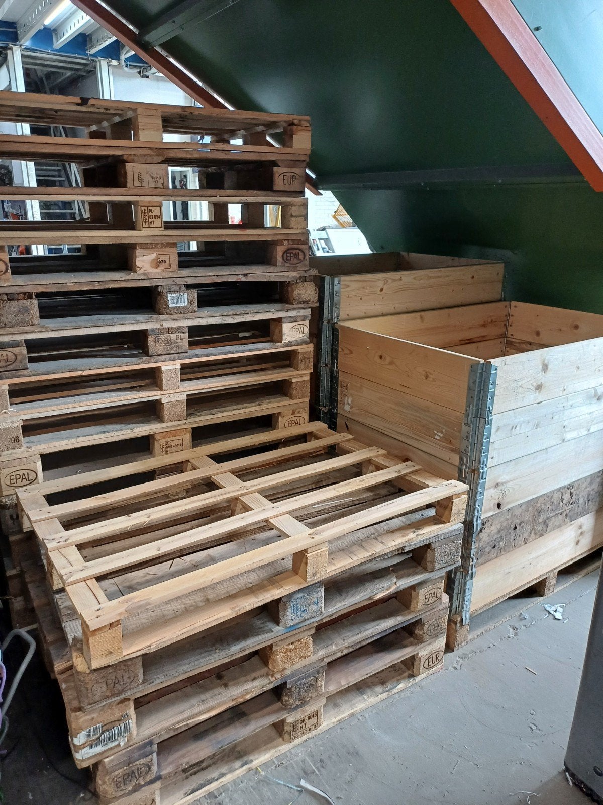 Diverse pallets en palletranden te koop, Ophalen