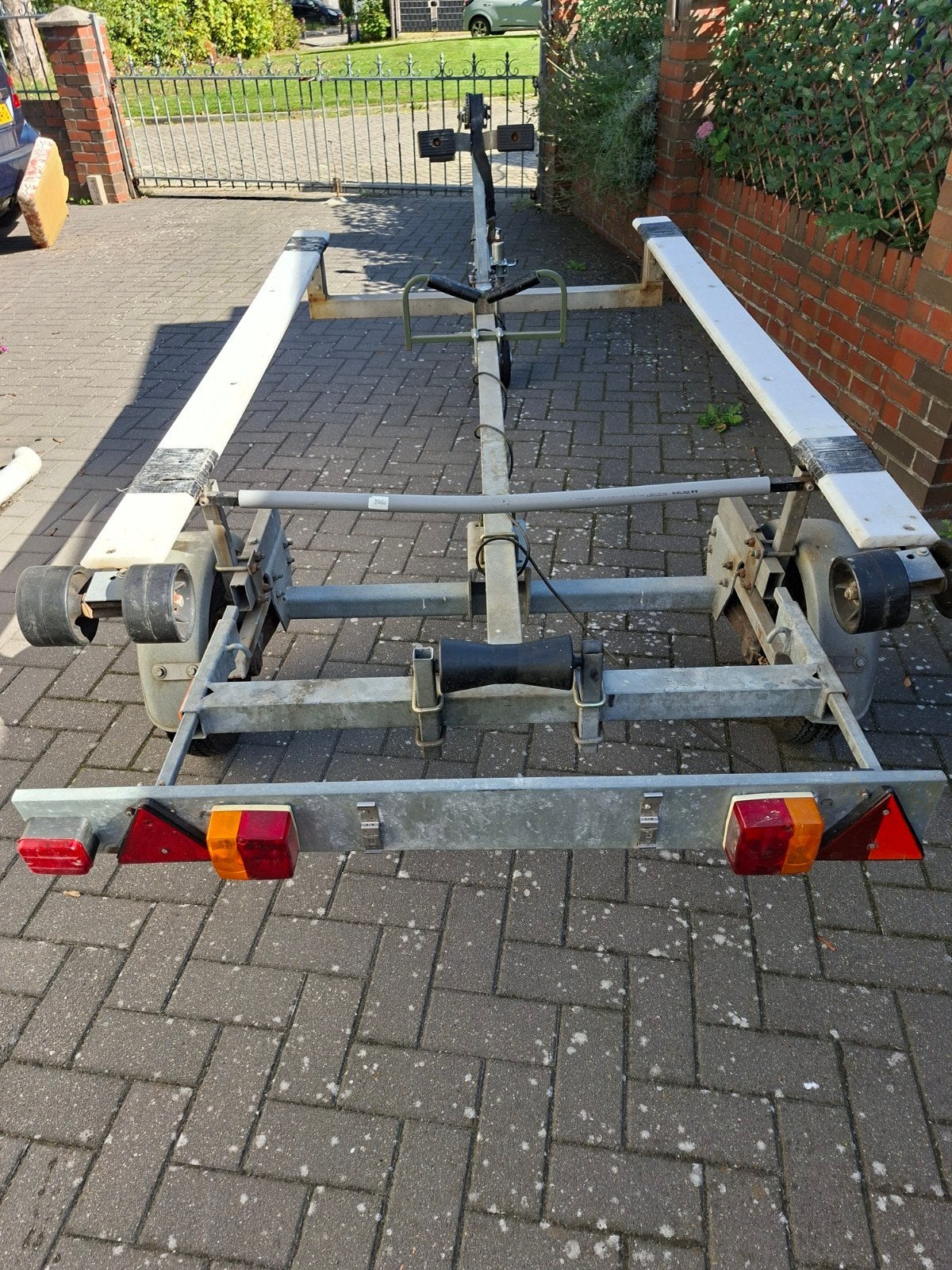 mooi trailer te koop 650 euro met gratis boot en motor, Ophalen, Trailer
