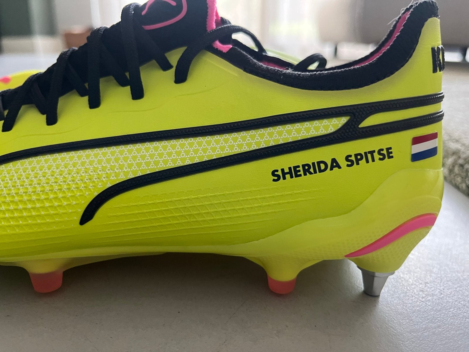 Puma voetbalschoenen Sherida Spitse + handtekening maat 38,5, Verzenden, Nieuw, Schoenen