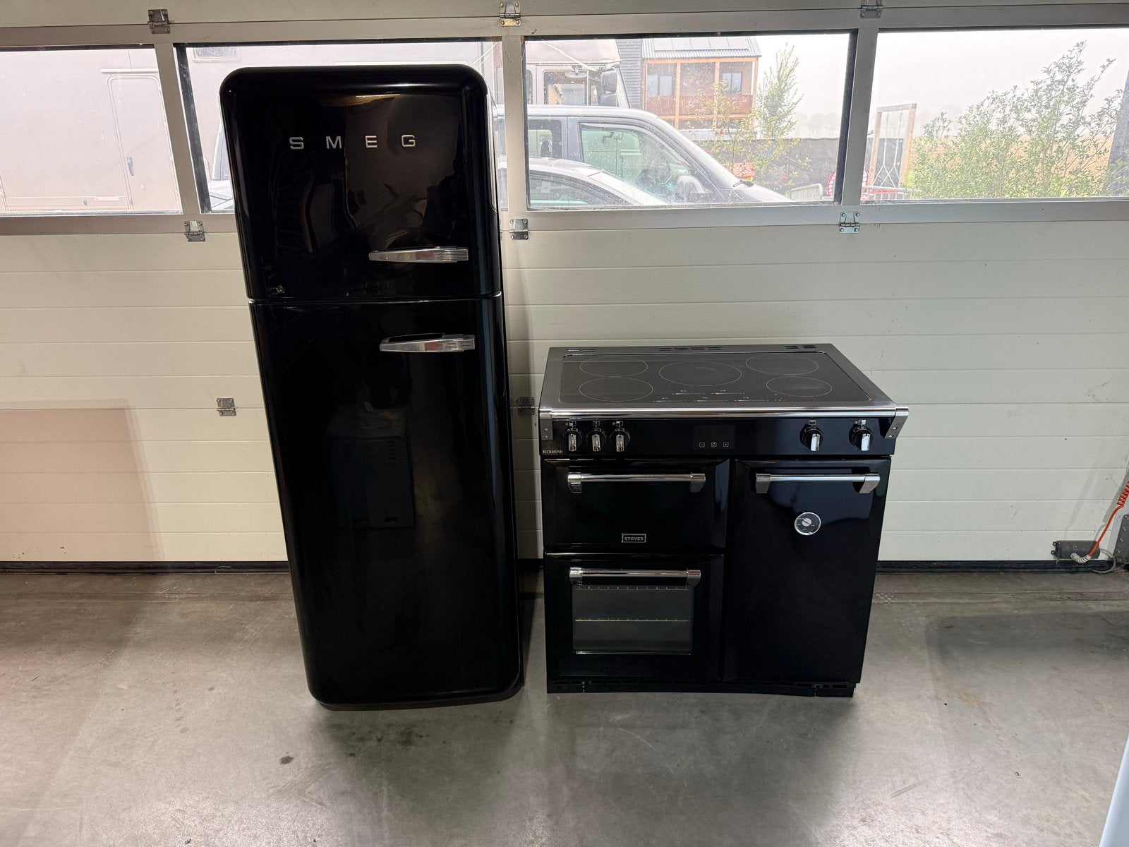 Prachtige zwarte Stoves fornuis met bijpassende koelkast, Witgoed en Apparatuur, Bella, 60 cm of meer, Ophalen of Verzenden, Zo goed als nieuw