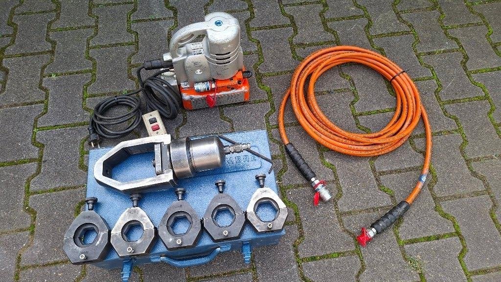 Grote maten hydraulische kabelschoen perstang met 230v pomp, ., Ophalen of Verzenden, Zo goed als nieuw, .