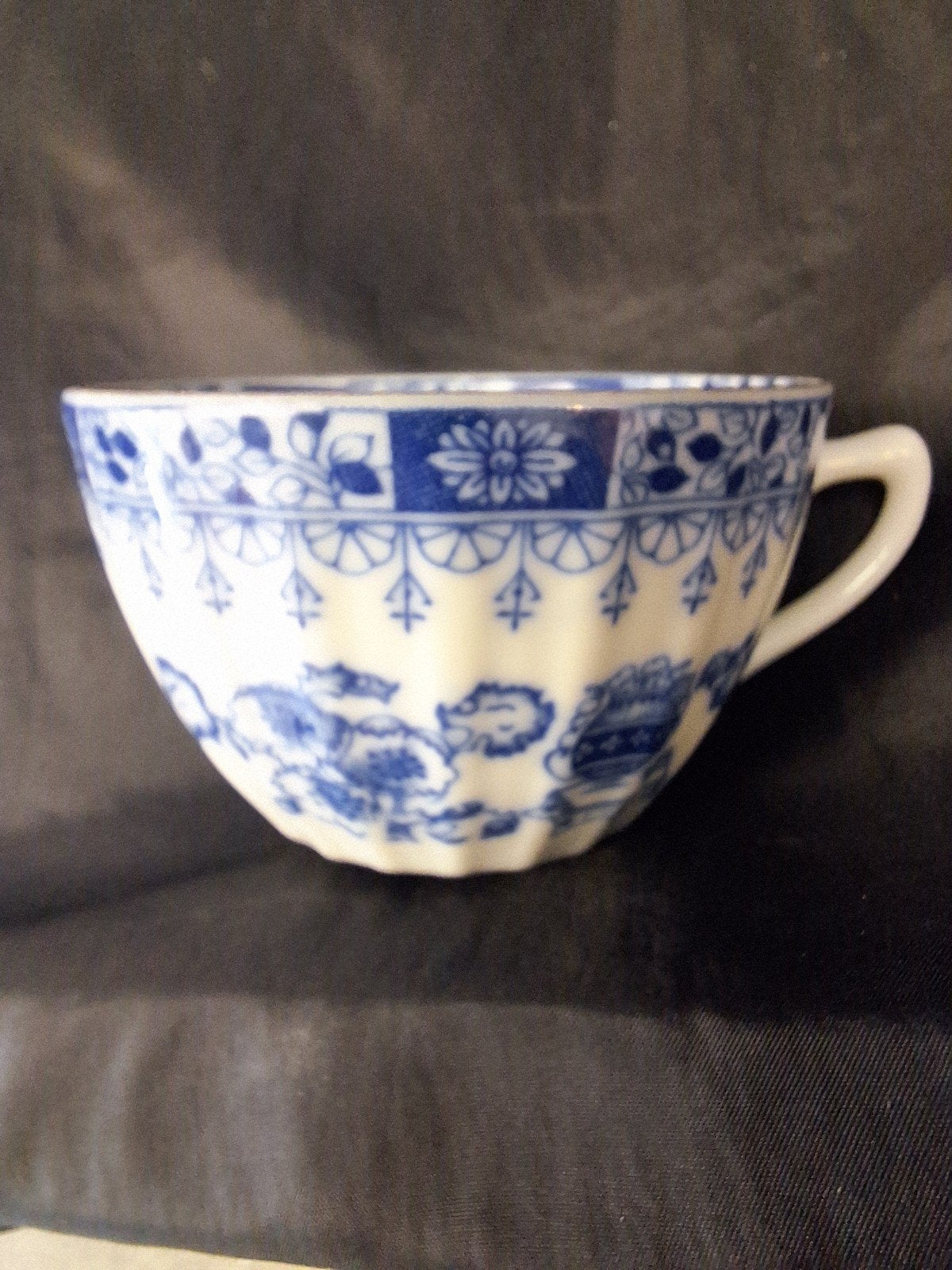 Antieke Japanse theekop en schotel, blauw-wit decor, Antiek en Kunst, Ophalen