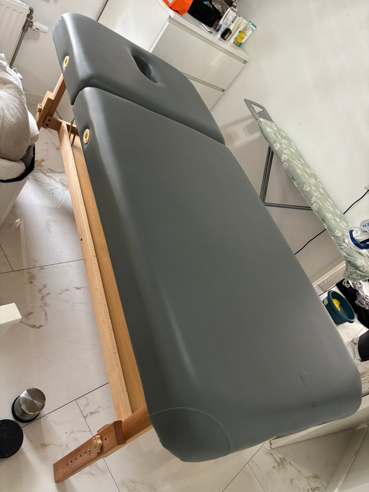 Mooie behandelstoel te koop!, Ophalen, Zo goed als nieuw, Massagetafel
