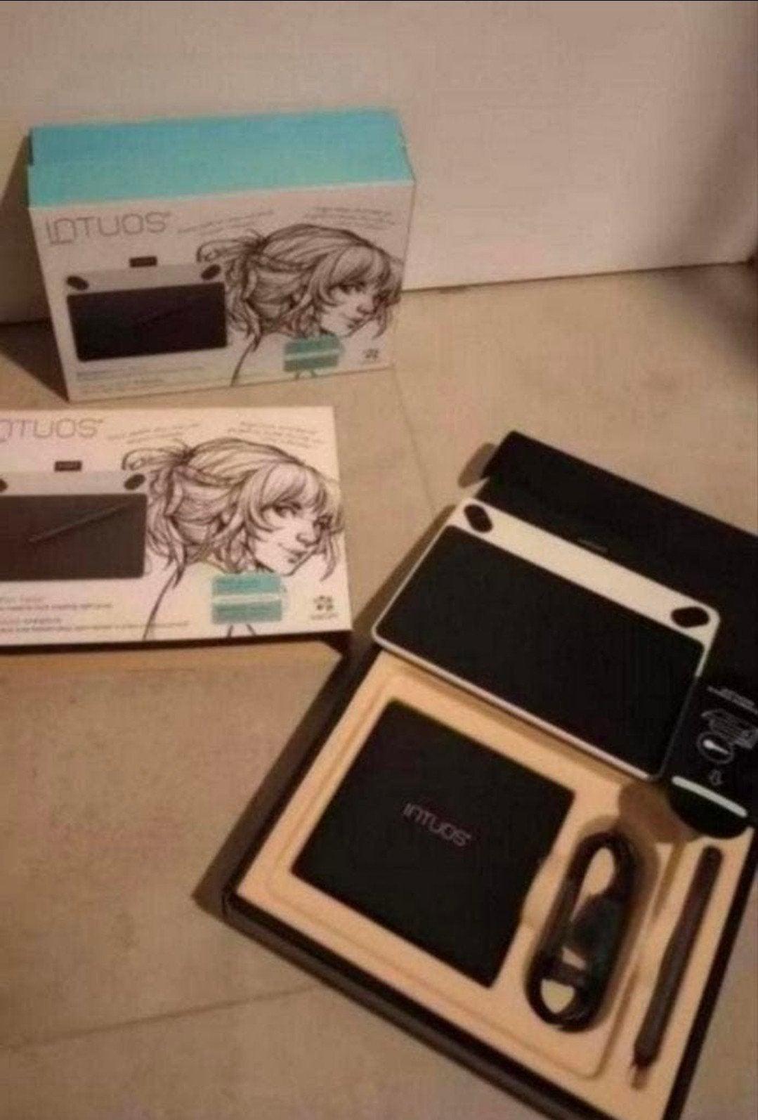 wacom intuos draw creative pen tablet tekentablet

prijs 20, Ophalen of Verzenden, 10 inch, 16 GB