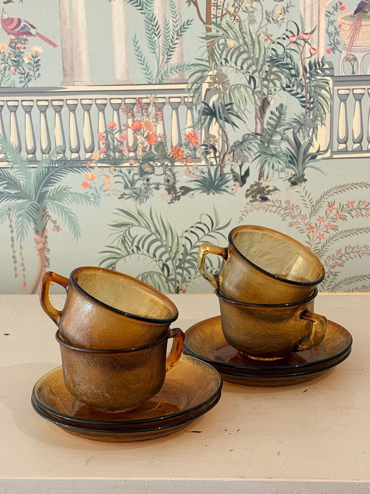Set van 4 vintage Arcoroc Sierra kop-en-schotels (amber), Ophalen of Verzenden