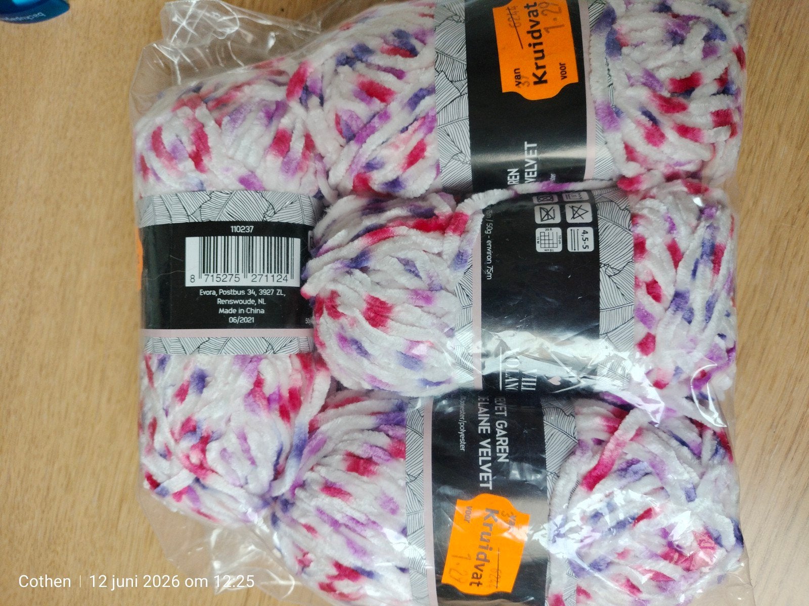 Kruidvat Elaine Velvet Garen - 5 bollen, Hobby en Vrije tijd, Breien en Haken, Ophalen of Verzenden, Nieuw, Breien of Haken, Wol of Garen