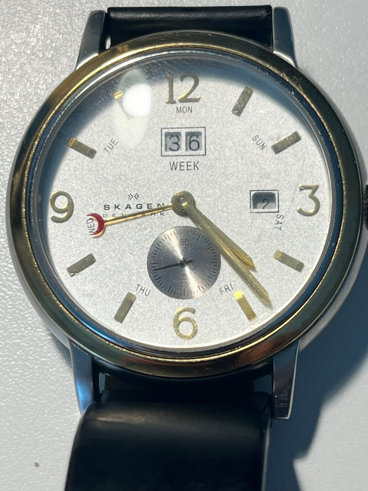 Zeldzaam Skagen Bicolor Herenhorloge met Kalenderfunctie, Sieraden, Tassen en Uiterlijk, Overige merken, Staal, Polshorloge, Ophalen of Verzenden