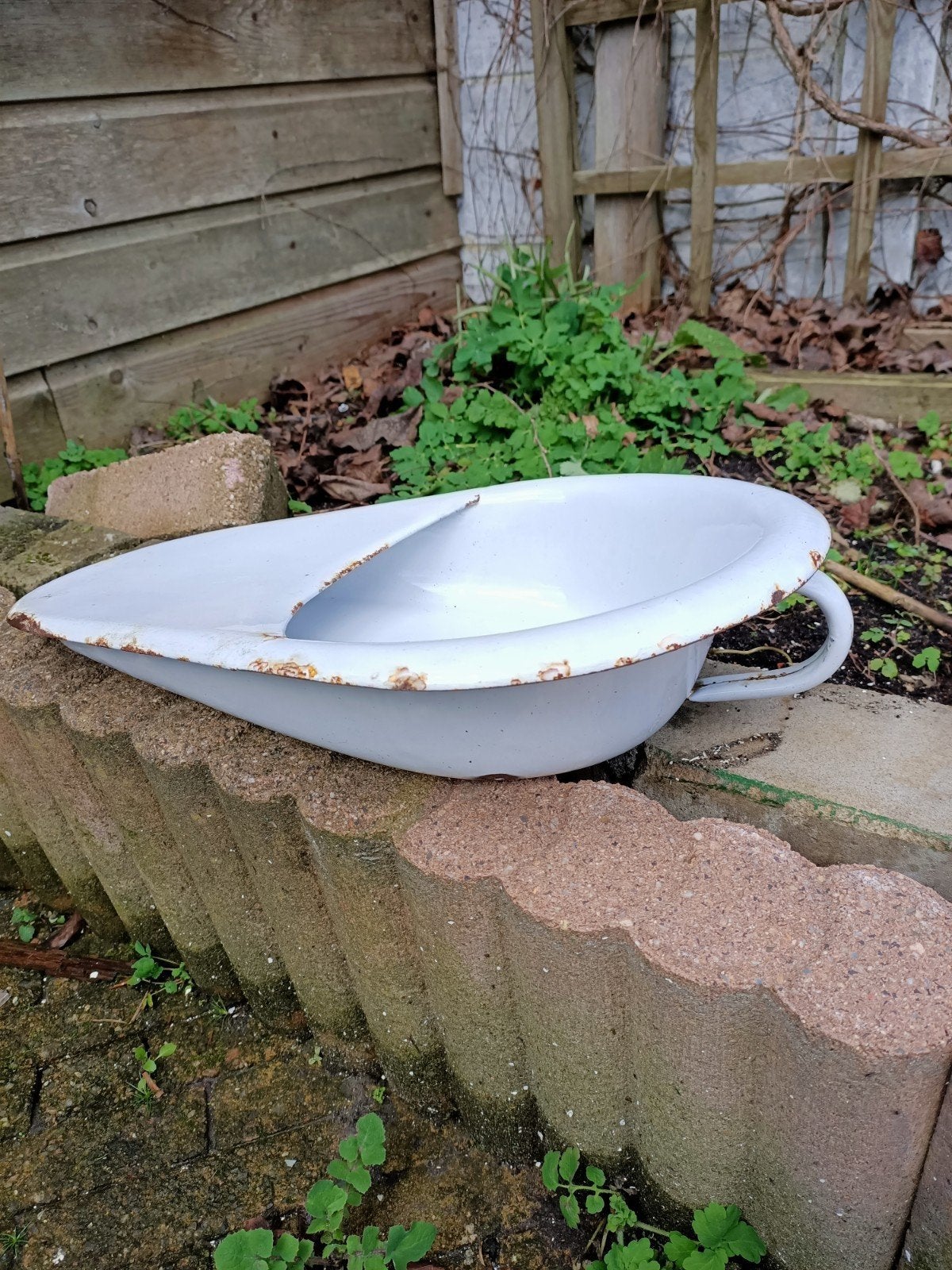 oude emaille bedpan ondersteek in wit., Ophalen of Verzenden