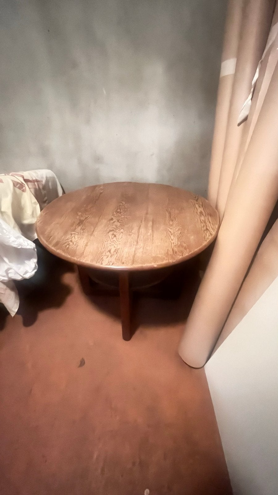 Ronde houten salontafel/ bijzettafel Gebruikt, Gebruikt, Rond, 75 cm of meer, Hout