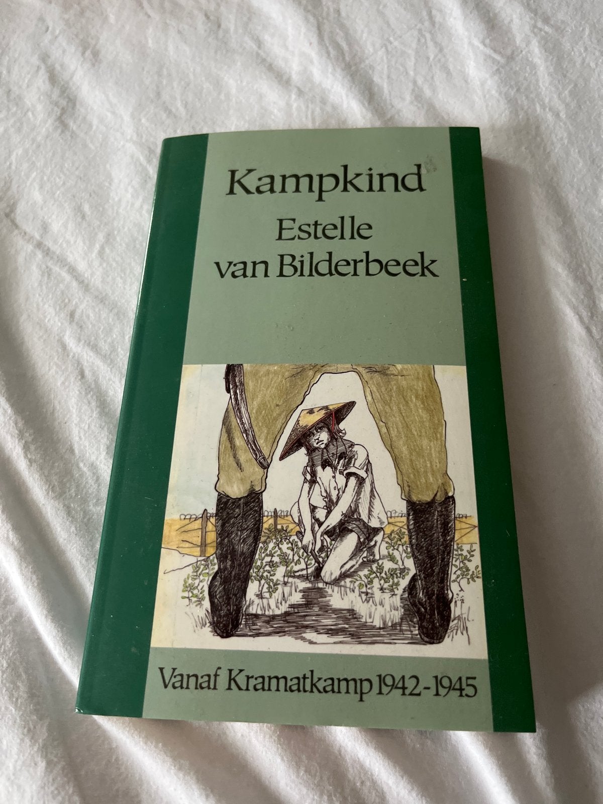 Kampkind - Estelle van Bilderbeek (1942-1945), Ophalen of Verzenden, Tweede Wereldoorlog, Gelezen, Overige onderwerpen