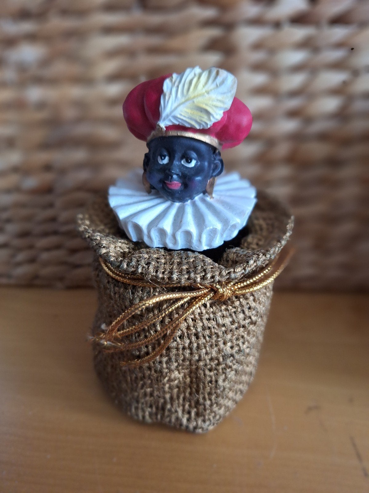 Originele Piet beeldje in juten zak. vintage. collectors ite, Diversen, Sinterklaas, Ophalen of Verzenden, Zo goed als nieuw