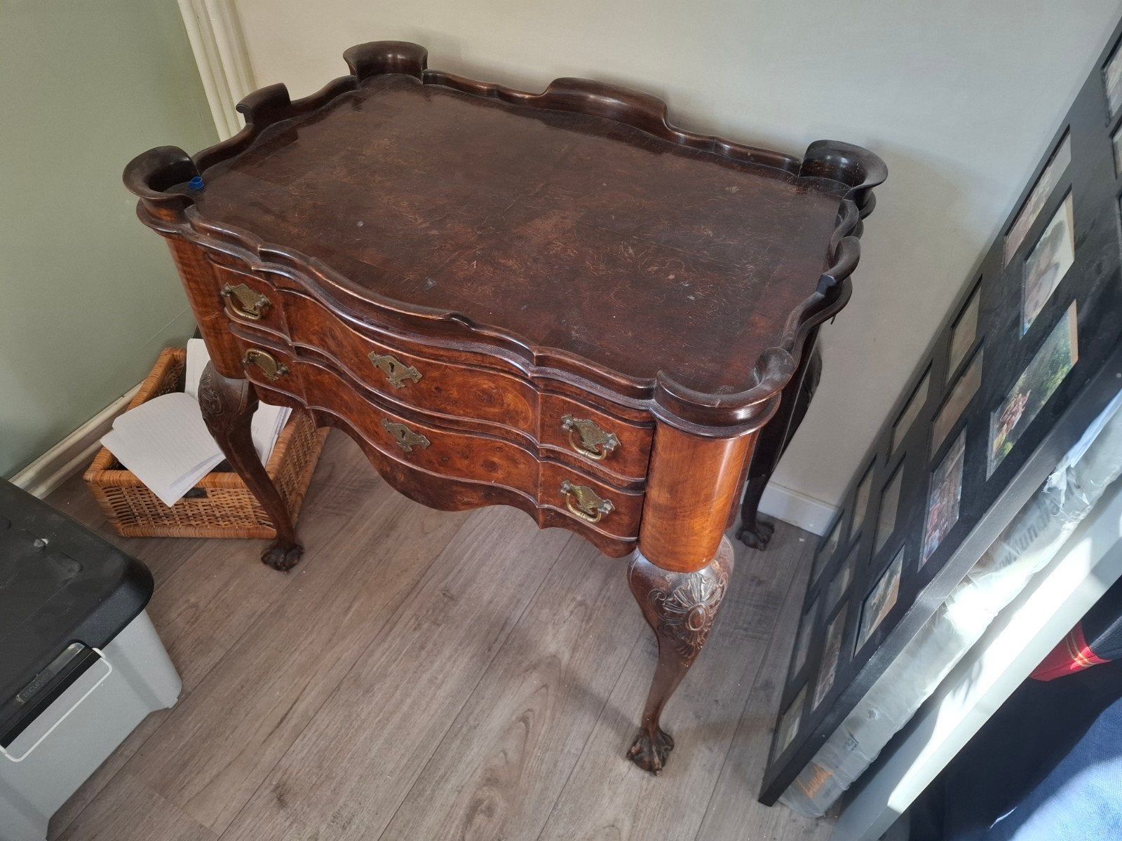 Fraaie bombé commode in Queen Anne-stijl, Ophalen