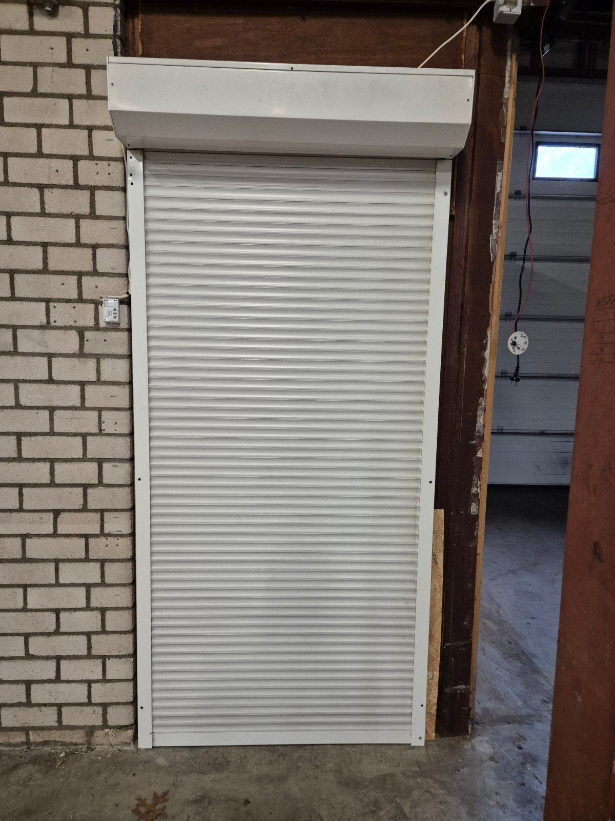 Elektrisch rolluik met afstandsbediening, Ophalen, Gebruikt, 100 tot 150 cm, Wit
