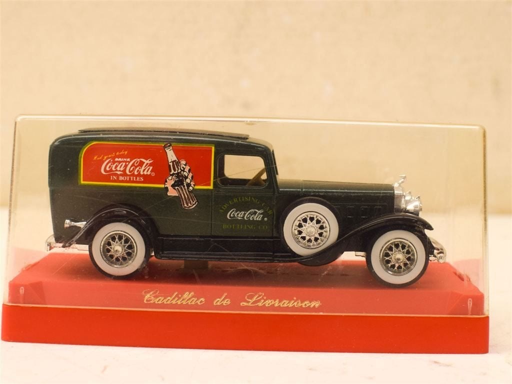 Vintage Solido Coca Cola Cadillac 52223, Ophalen of Verzenden, Gebruikt, Auto, Solido