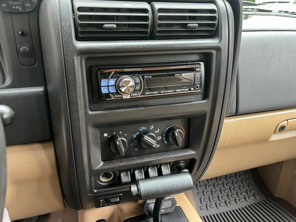 Jeep Cherokee 4.0i 60th Anniversary Aut/Airco/Leer/Cruise/Yo, foto 9