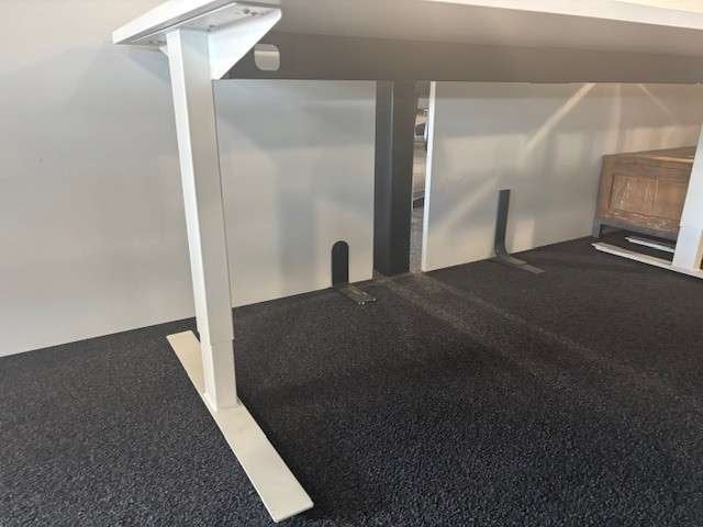 Bureaus / tafels Tendenz 185x90cm wit, in hoogte instelbaar, Niet ingevuld, Gebruikt, Niet ingevuld, Ophalen of Verzenden