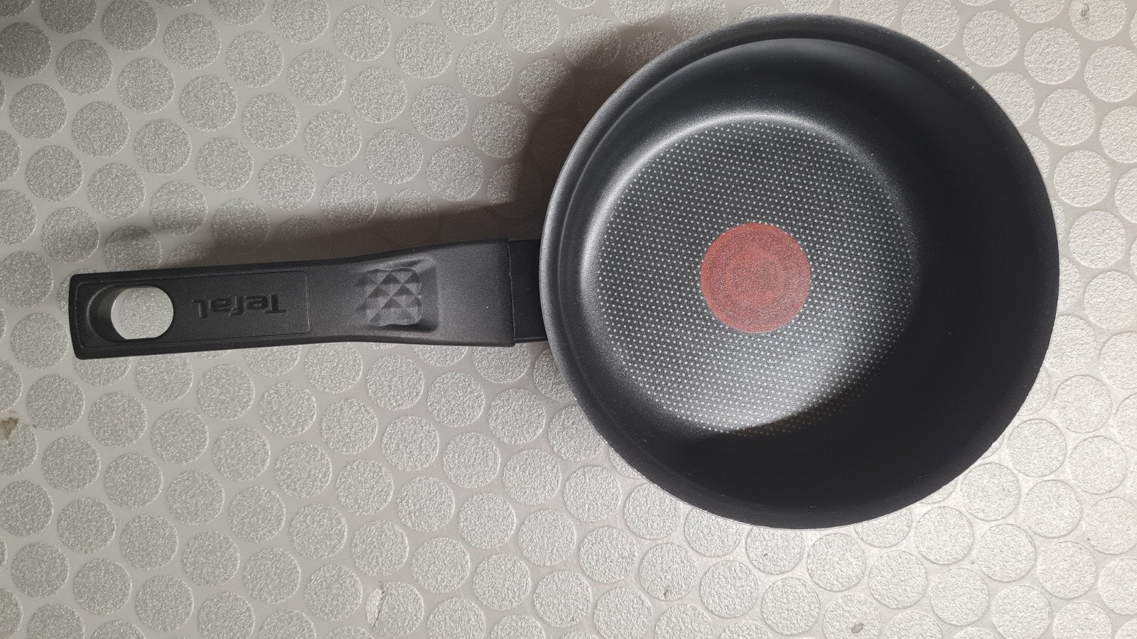 Tefal steelpan - melkpan, Huis en Inrichting, Tefal, Antiaanbaklaag, Ophalen of Verzenden, Zo goed als nieuw
