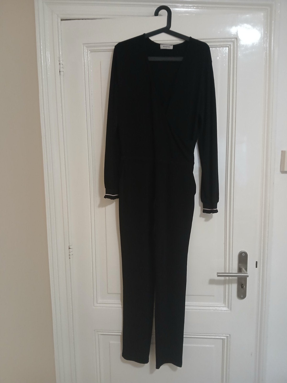 Modström zwarte jumpsuit maat M, Maat 38/40 (M), Modström, Zwart, Ophalen of Verzenden