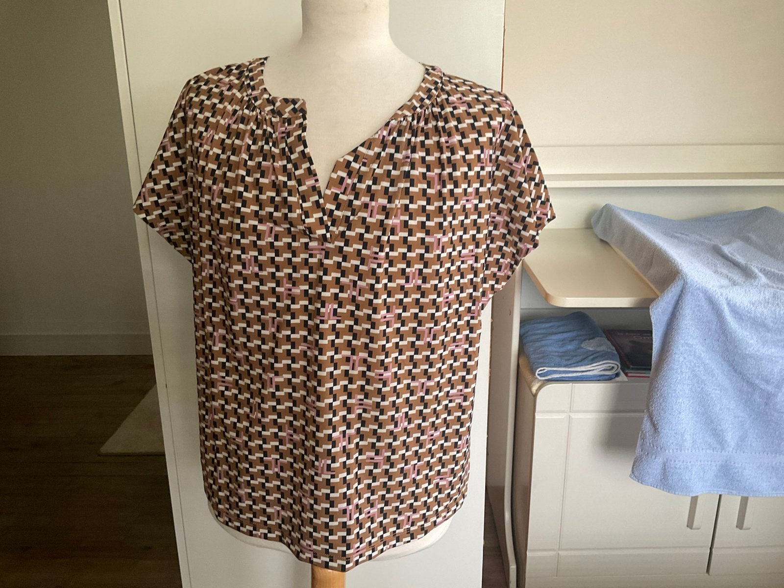 Jane Lushka blouse maat L travelstof, Kleding | Dames, Ophalen of Verzenden, Zo goed als nieuw, Maat 38/40 (M)