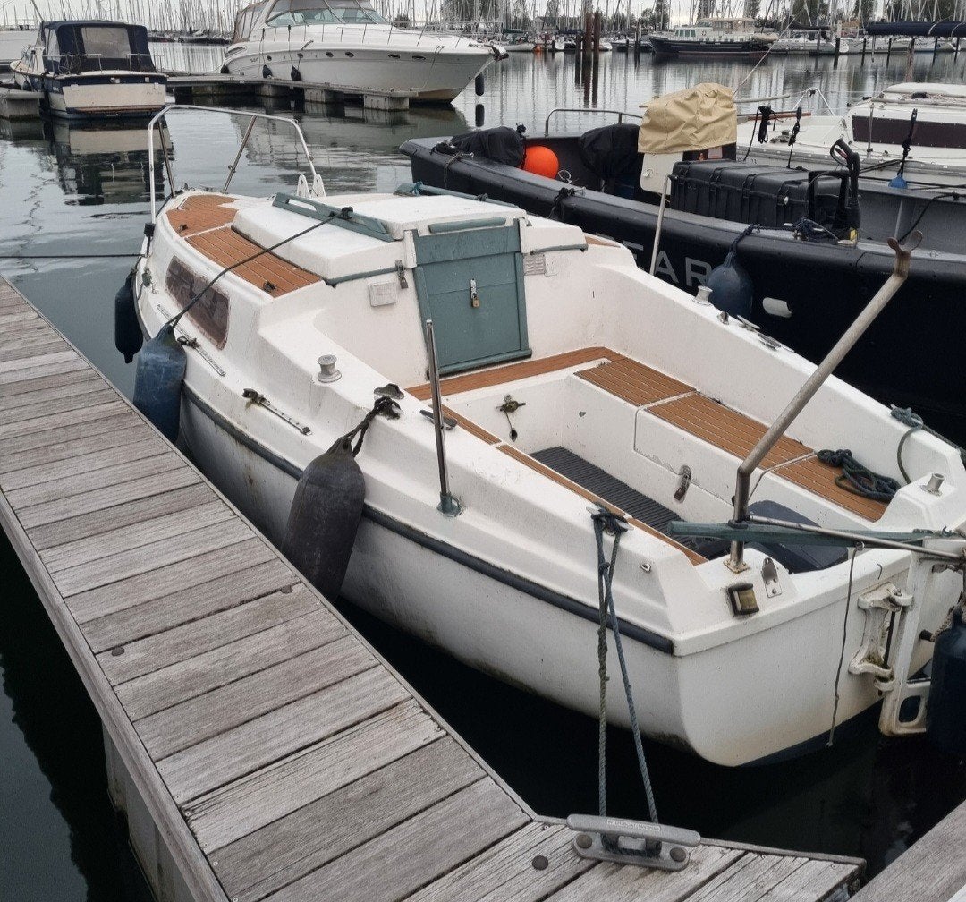 Neptun 20 boot - 6m met buitenboordmotor, Ophalen, 6 pk, 6 m, Buitenboordmotor
