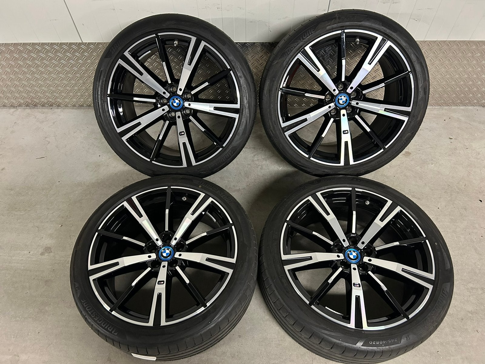BMW I5 5-serie G60 G61 20 inch 938M Bridgestone 2024 +TPMS, Ophalen, Gebruikt, Banden en Velgen, Personenwagen