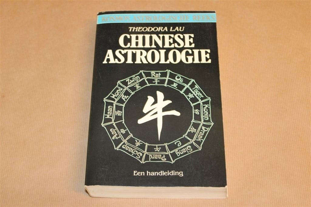 Chinese Astrologie — Handleiding 12 Dierentekens 1989, Boeken, Ophalen of Verzenden, Gelezen, Overige onderwerpen, Achtergrond en Informatie