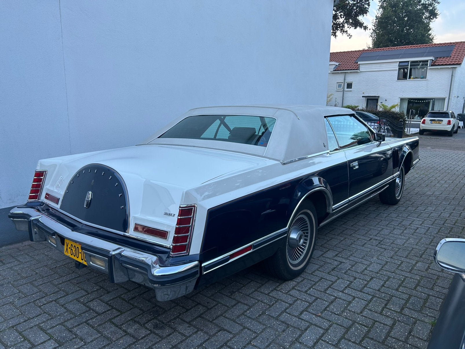 Lincoln Continental Mark V Bill Blass Edition, Auto's, Automaat, Achterwielaandrijving, 8 cilinders, Leder