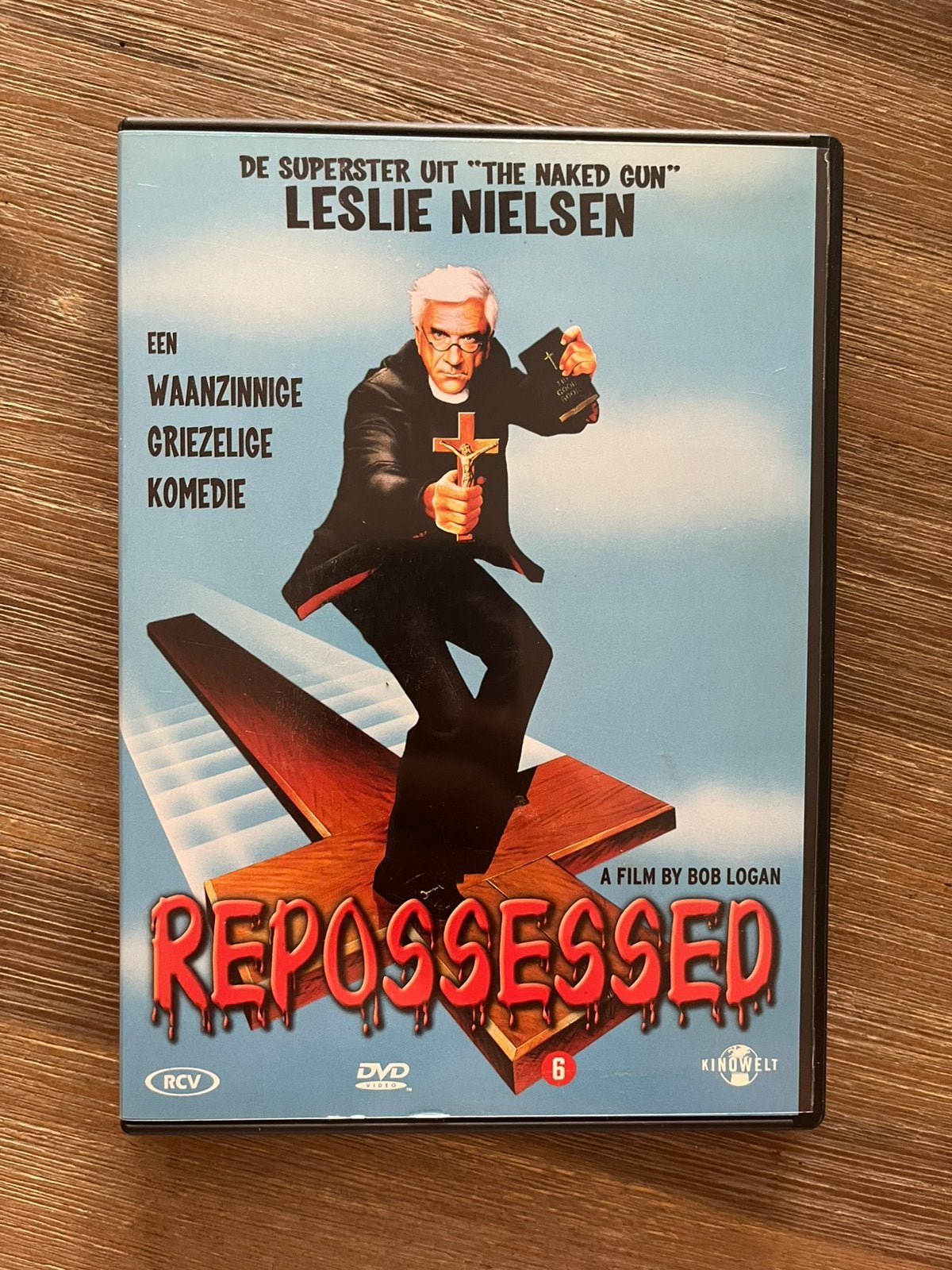Repossessed !! Leslie Nielsen !!, Ophalen of Verzenden, Zo goed als nieuw, Overige genres