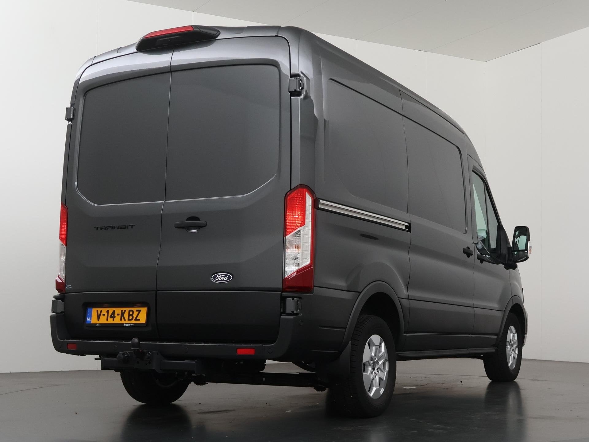 Ford Transit 350 2.0 TDCI | L2 H2 | AUT. | 165 PK | LIMITED, Auto's, Stof, 4 cilinders, 2800 kg, Bedrijf