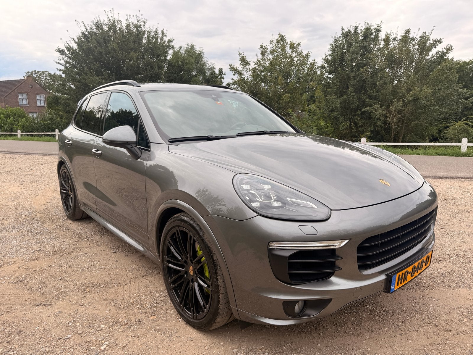 Porsche Cayenne S E-Hybrid |PDLS+ |Luchtvering |Chrono |NAP, Automaat, Cayenne, Zwart, 2995 cc