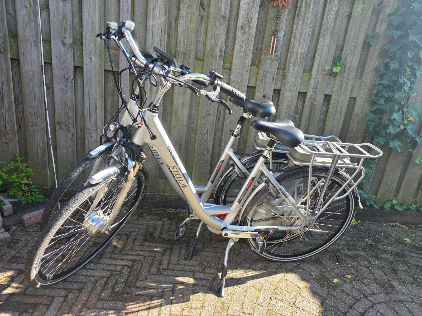 2 Stella elektrische fietsen met Pro-user fietsendrager, 47 tot 51 cm, Ophalen, Zo goed als nieuw, Overige merken