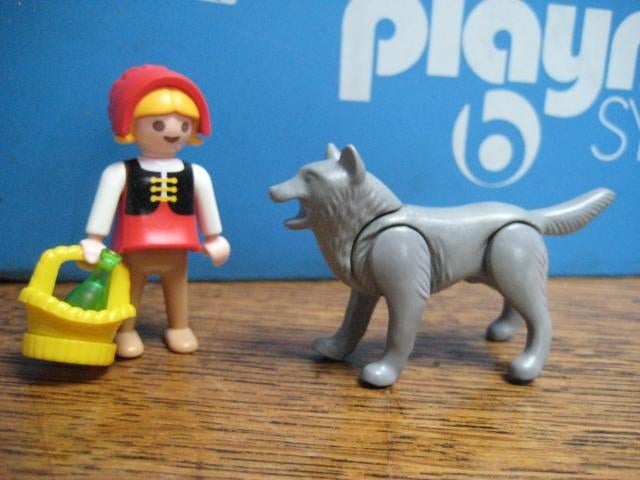 sprookjes special 4562 roodkapje met wolf 100%, Kinderen en Baby's, Speelgoed | Playmobil, Ophalen of Verzenden, Zo goed als nieuw
