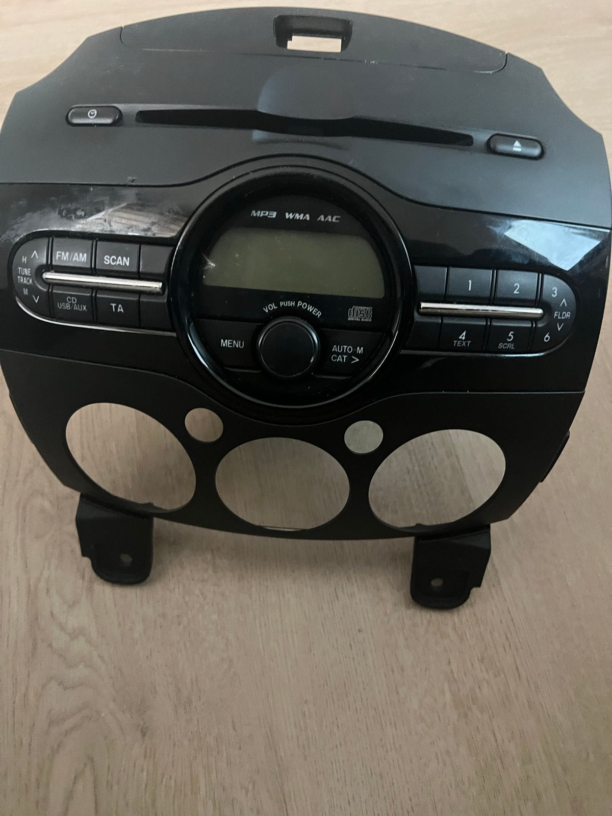 Mazda 2 Radio CD-speler met AUX - Origineel & Goede Staat, Auto diversen, Ophalen, Gebruikt