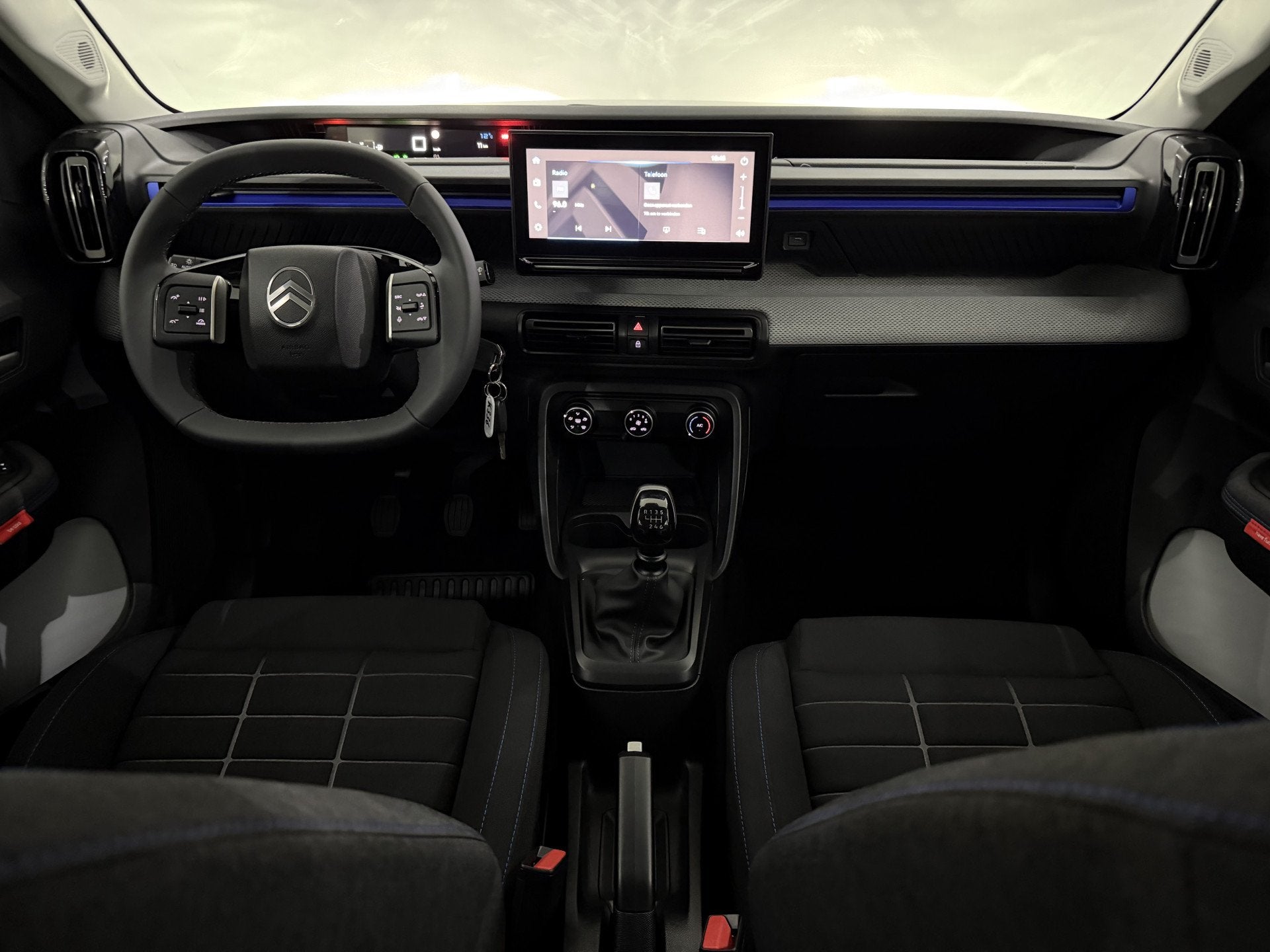 Citroën C3 1.2 Hybrid 110pk Business Apple carplay, Parkeer, Voorwielaandrijving, 1227 kg, 1199 cc, Bedrijf