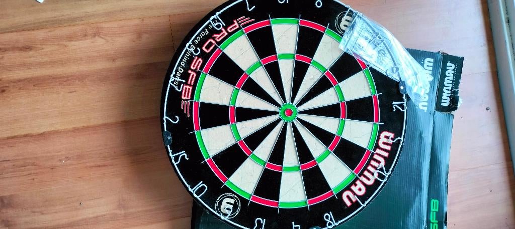 Nieuw Winmau Pro SFB dartbord, Ophalen, Nieuw, Dartbord