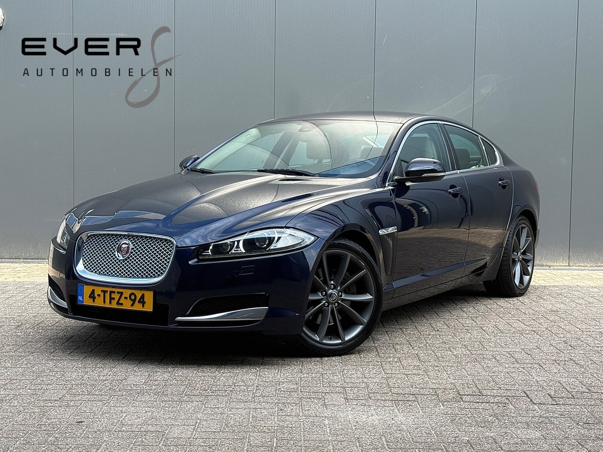 Jaguar XF 2.0, 240PK, Navi, Cruise Comfort stoelen, Camera,, Automaat, Euro 5, Achterwielaandrijving, Gebruikt