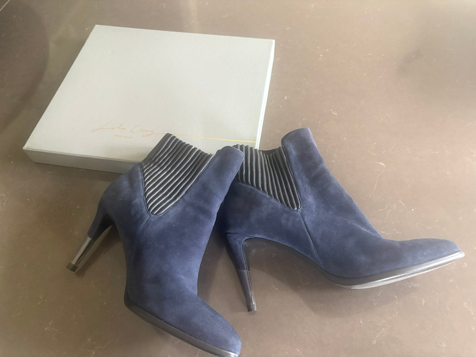 LOLA CRUZ Laarsjes maat 40 Blauw. ZGAN! 🤩🛍️, Blauw, Lage of Enkellaarzen, Ophalen of Verzenden, Zo goed als nieuw