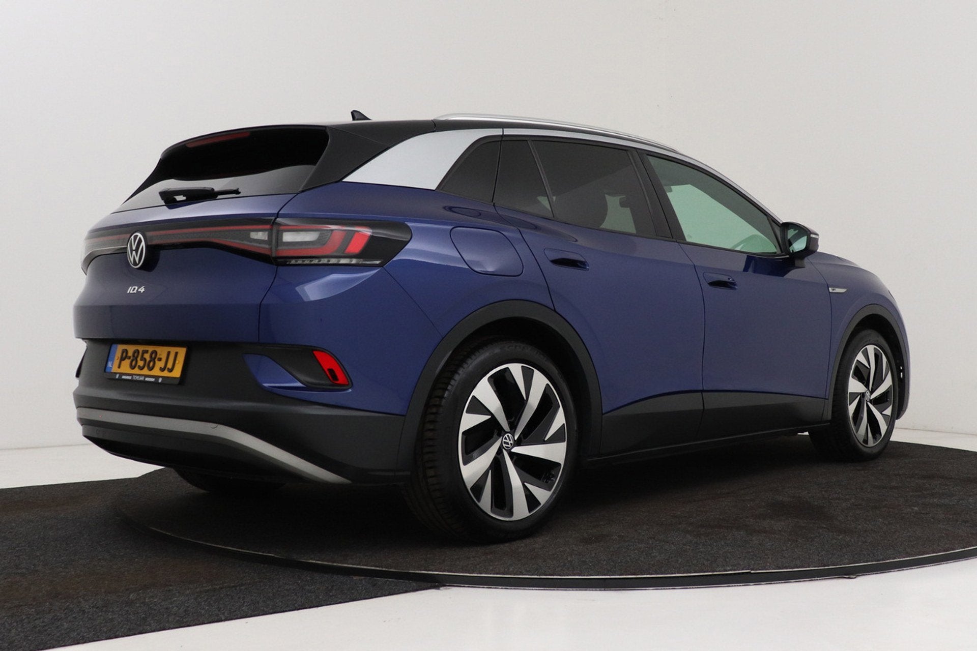 Volkswagen ID.4 First 77 kWh | Uitklap Trekhaak | SOH 91% |, Auto's, Automaat, Achterwielaandrijving, Gebruikt, Zwart