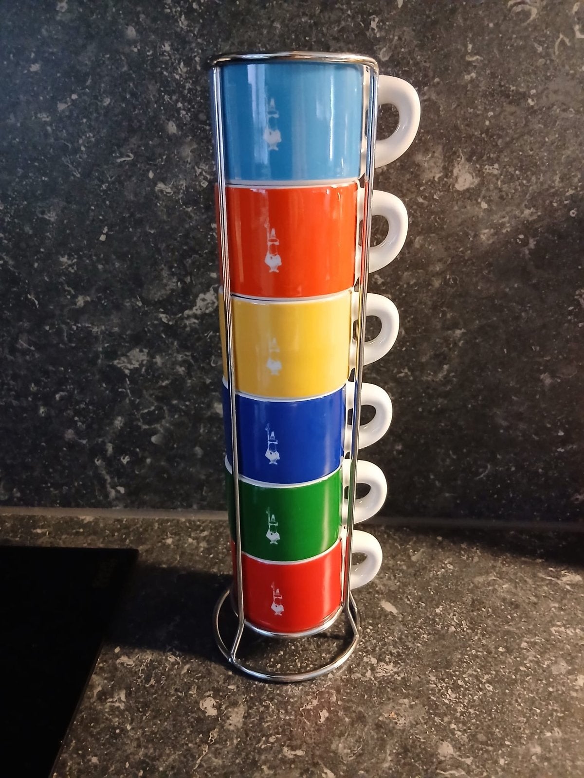 6 Bialetti gekleurde espresso kopjes met houder, Overige merken, Keramiek, Ophalen of Verzenden, Zo goed als nieuw