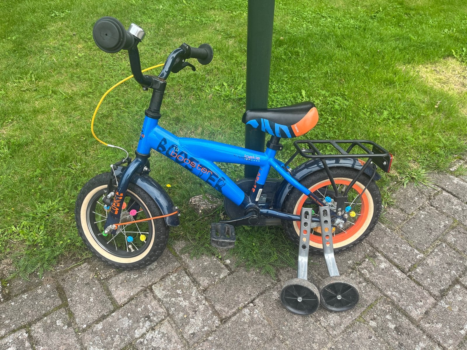 Loekie Booster 12 inch, Fietsen en Brommers, Ophalen, Terugtraprem, Zijwieltjes, Gebruikt