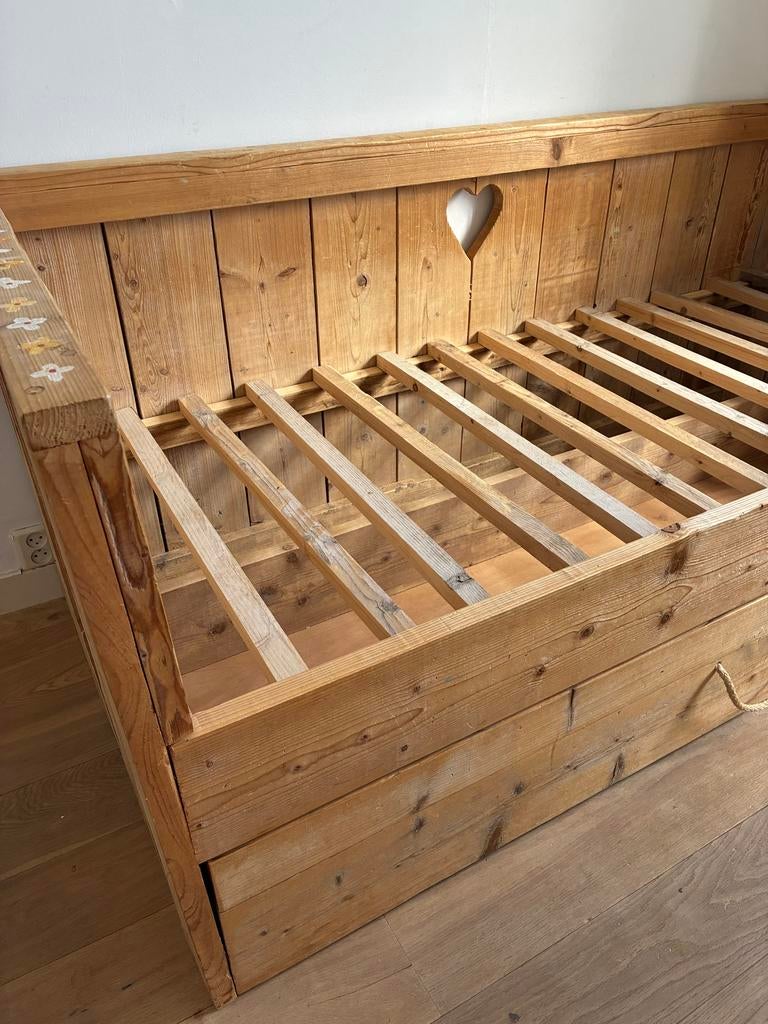 Eenpersoons steigerhouten bed met lade, Ophalen, Gebruikt, Eenpersoons, Bruin