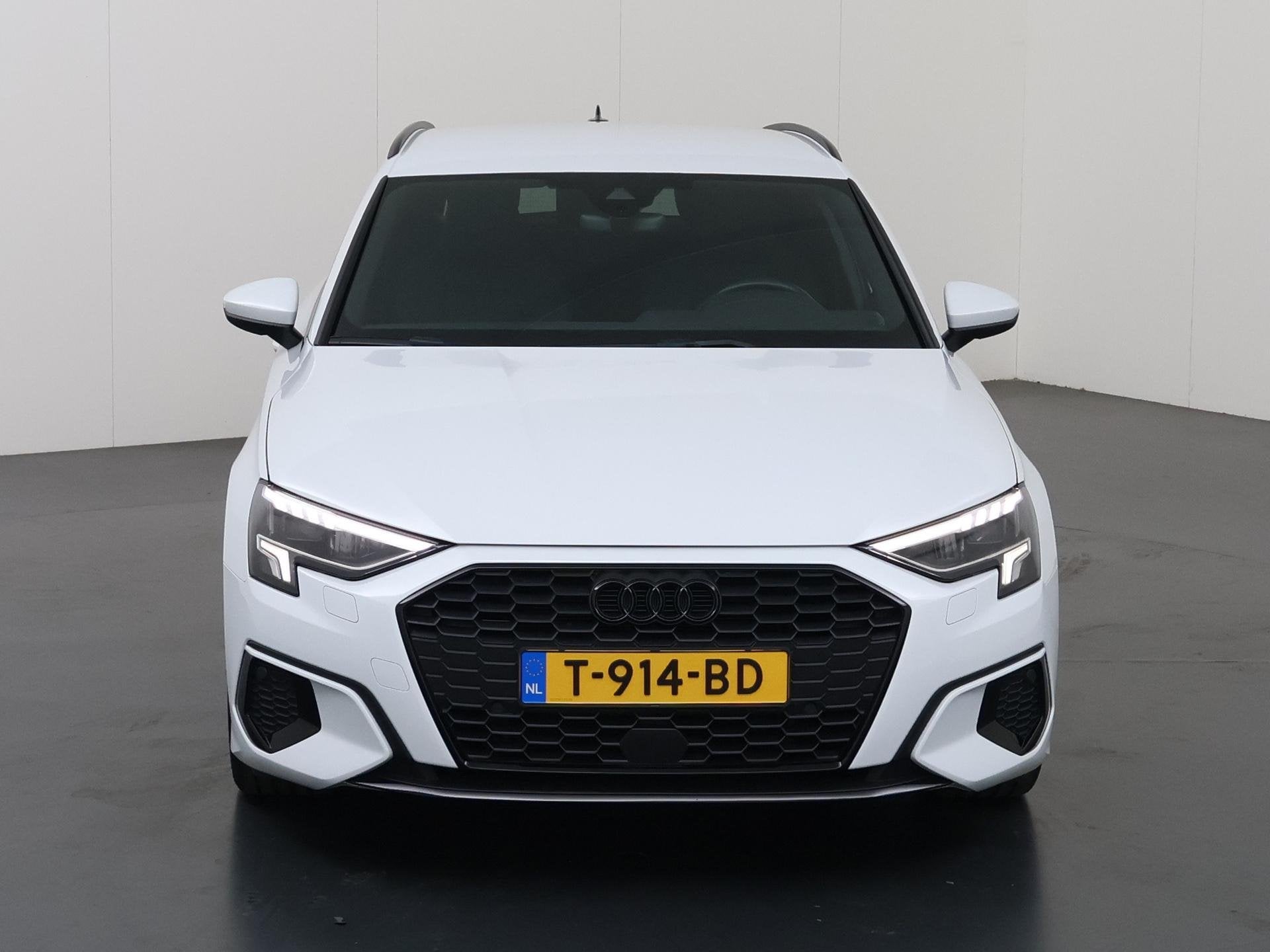 Audi A3 Sportback 35 TFSI Advanced edition | Afneembare Trek, Auto's, Stof, 4 cilinders, 150 pk, Wit