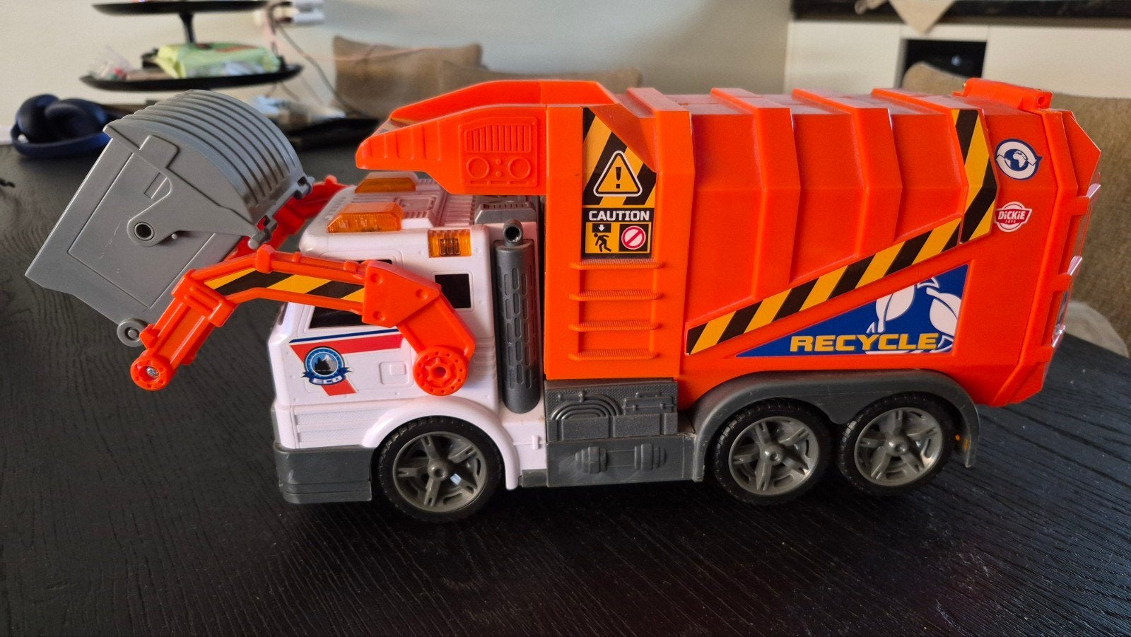 Dickie Toys Vuilniswagen met licht, geluid en kiepfunctie, Ophalen, Zo goed als nieuw