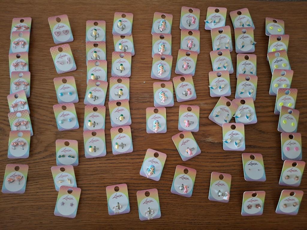 65 kindersieraden NIEUW sieraden oorbellen en ringen LOVISA, Ophalen of Verzenden, Nieuw, Overige materialen, Knopjes of Stekers