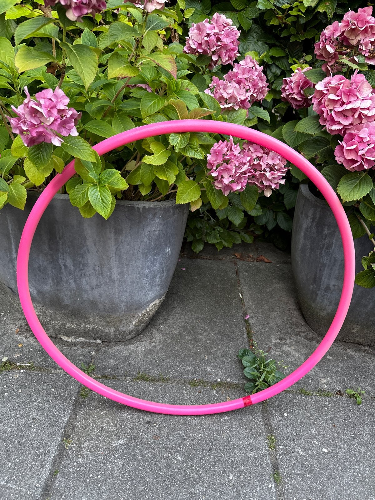 Roze hoelahoep voor fitness of plezier, Ophalen, Gebruikt, Hoelahoep