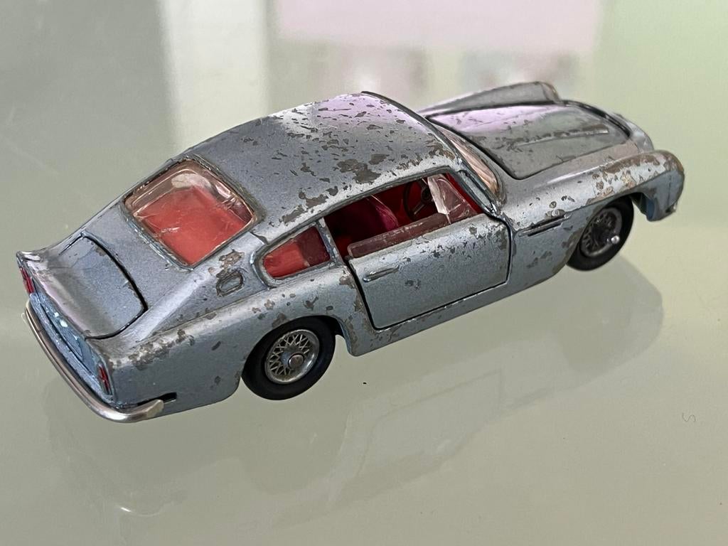 DINKY TOY ASTIN MARTIN, Ophalen of Verzenden, Gebruikt, Auto, Overige merken