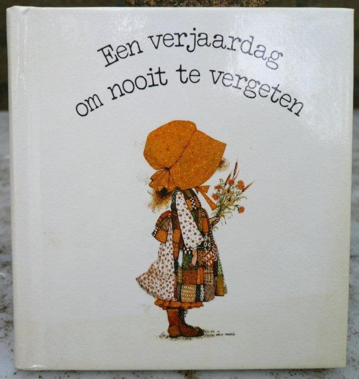 Een verjaardag om nooit te vergeten - Holly Hobbie (1978), Verzamelen, Ophalen of Verzenden, Huis en Inrichting