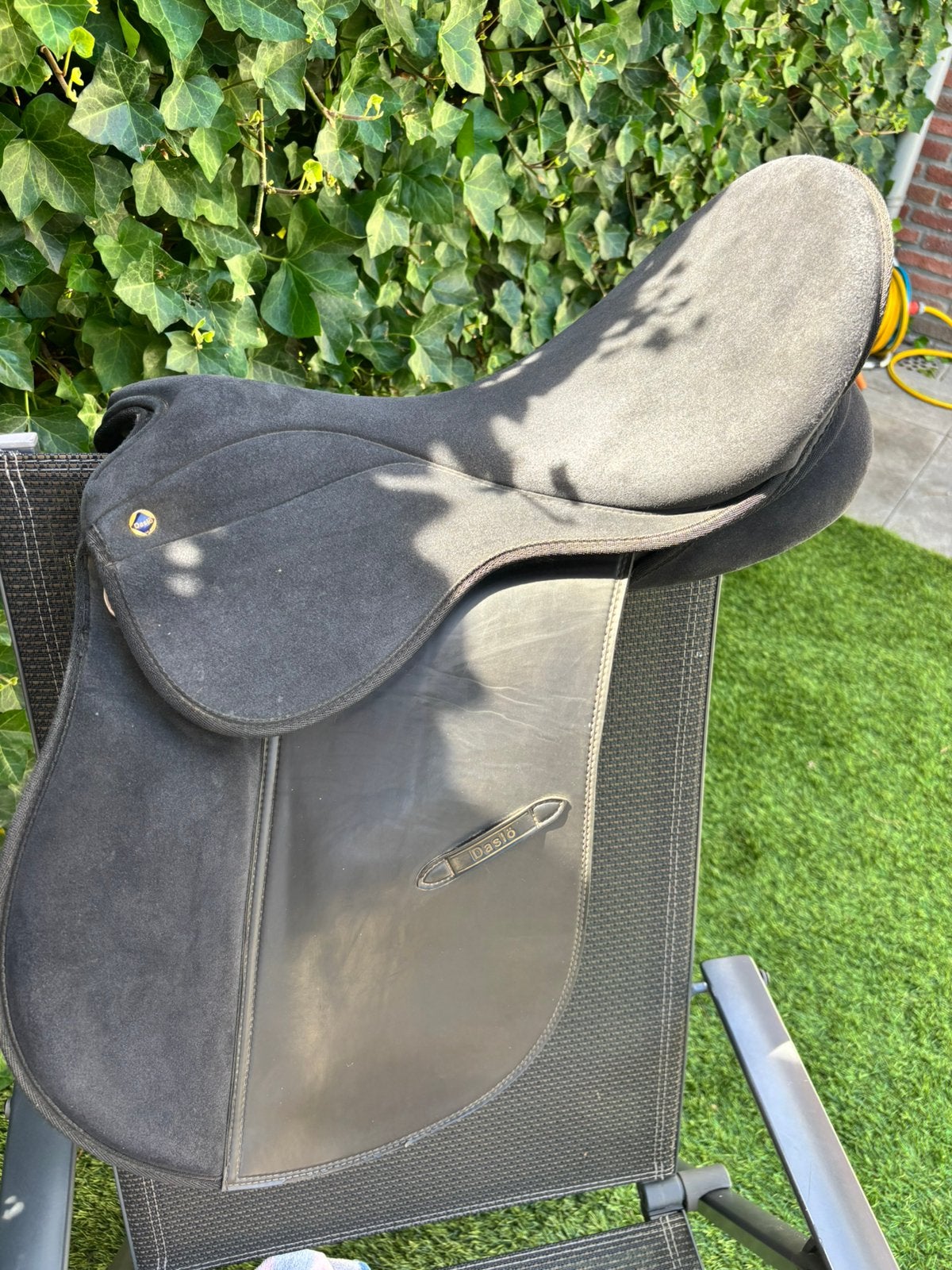 Dasio kunststof dressuurzadel maat 18, Ophalen, Gebruikt, Dressuur, M (17 inch)